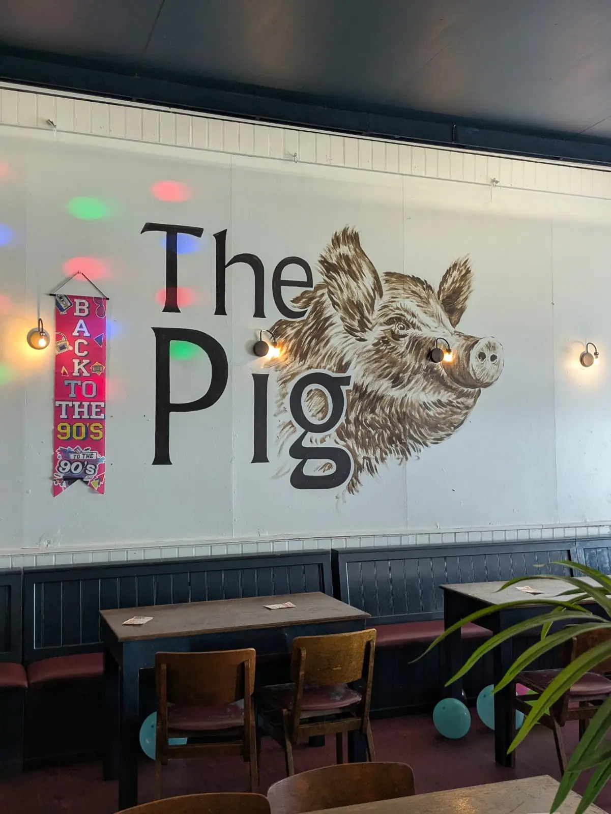 The Pig logo before the event starts